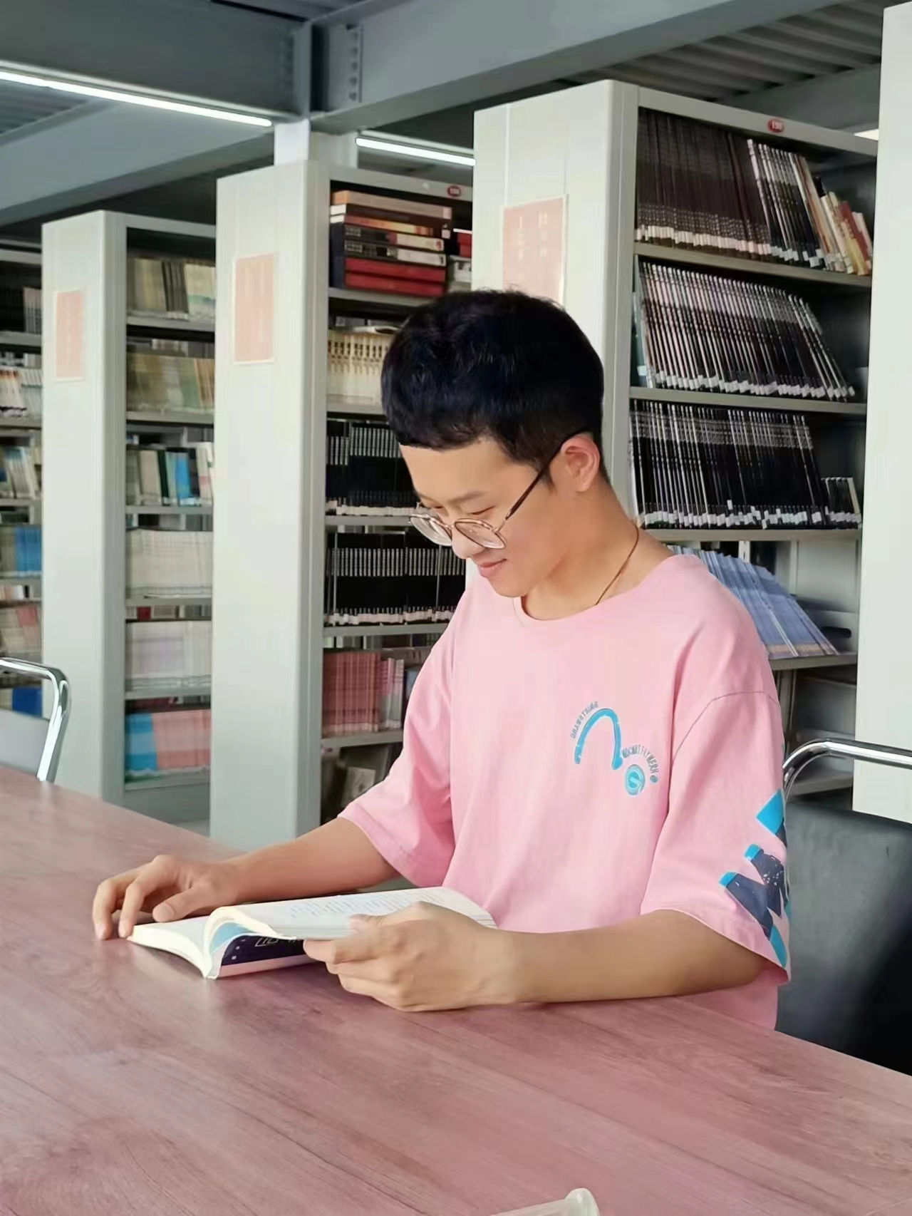 六月【最美讀書人】萬事皆下品，唯有讀書高。 第 4 張